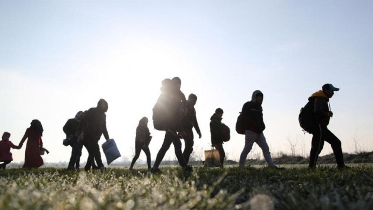 58 düzensiz göçmen sınır dışı edildi