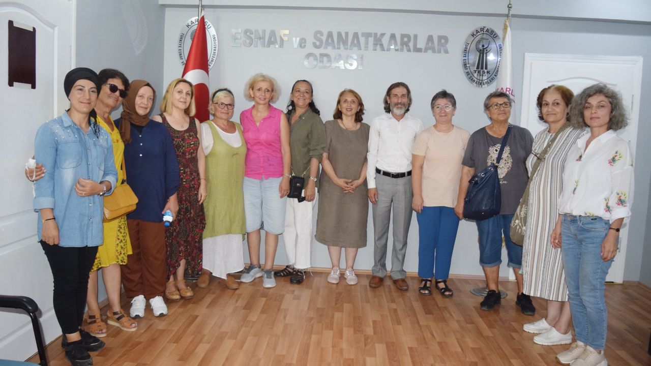 CHP'li kadınlardan Karasu'ya ziyaret