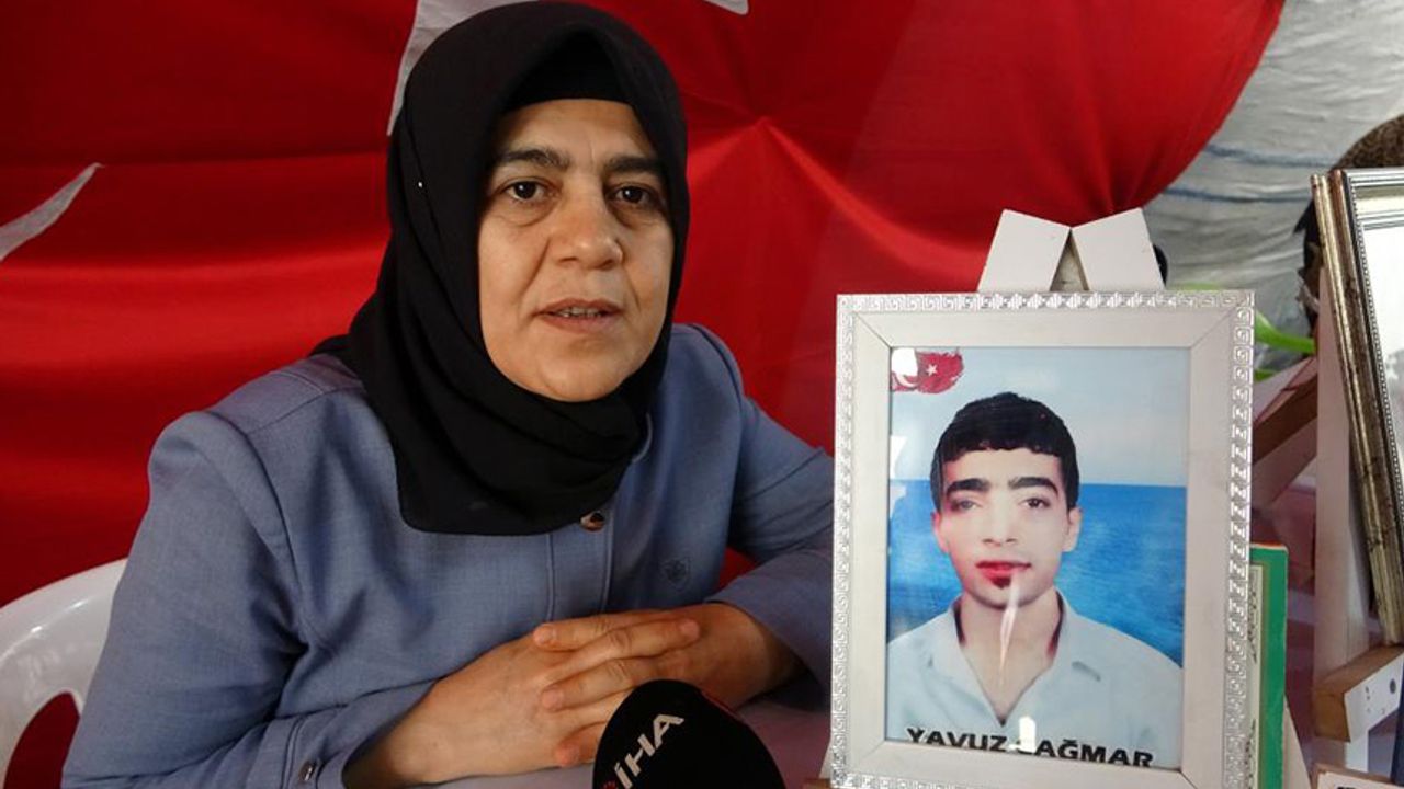 PKK'nın dağa kaçırdığı SAÜ'lü oğlu için bin 77 gündür nöbet tutuyor
