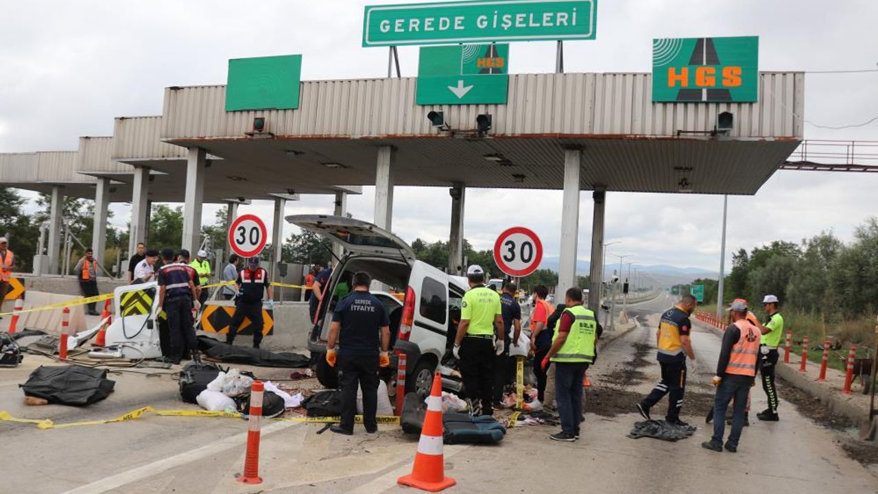 Bolu’da feci kaza: 3 ölü 1 yaralı