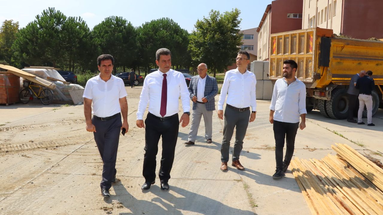 Alaağaç'a iki yeni okul