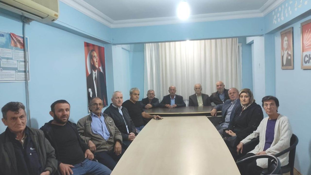 CHP Akyazı yönetimi olağan toplantısını yaptı
