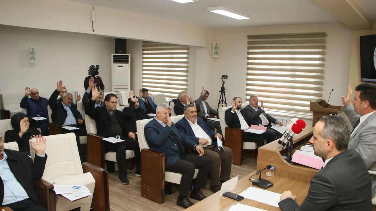 Akyazı Belediye Meclisi’nden 3 yeni mahalle kararı