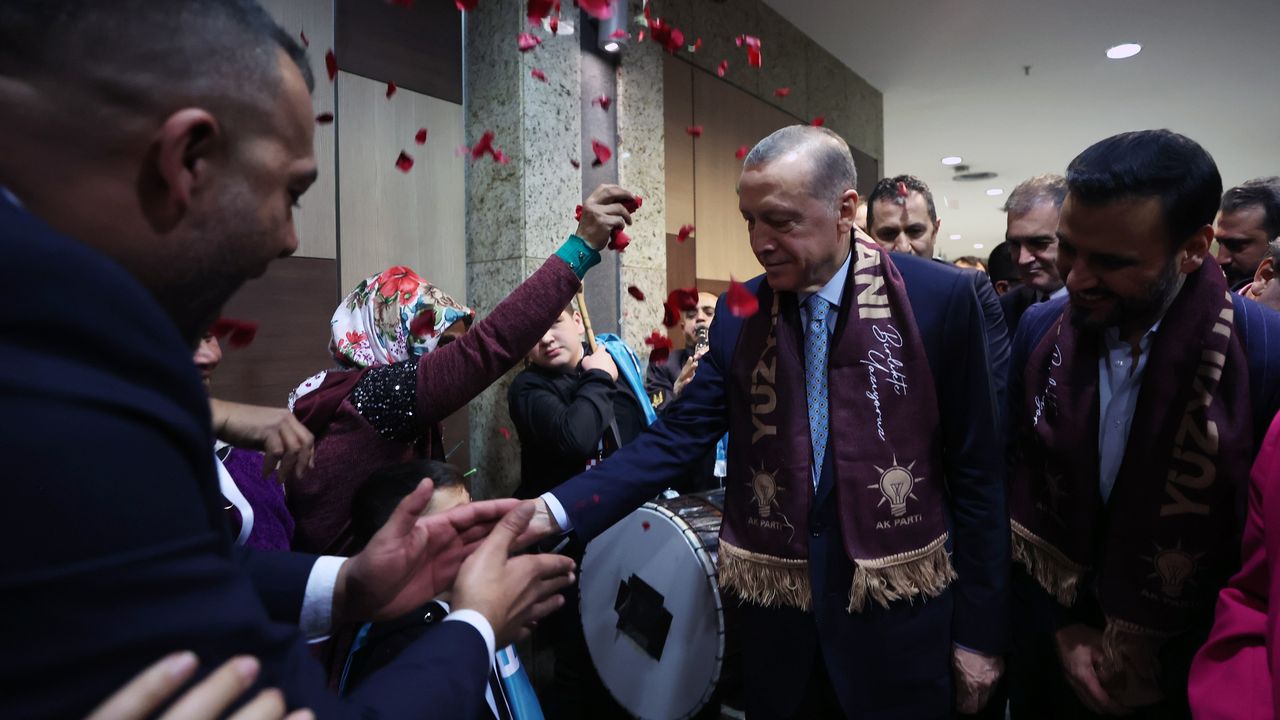 Cumhurbaşkanı Erdoğan: Romanlara özel sosyal konut projesi başlatıyoruz