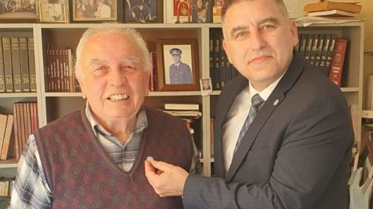 Sakaryaspor'un efsane kulüp başkanı İYİ Parti'de