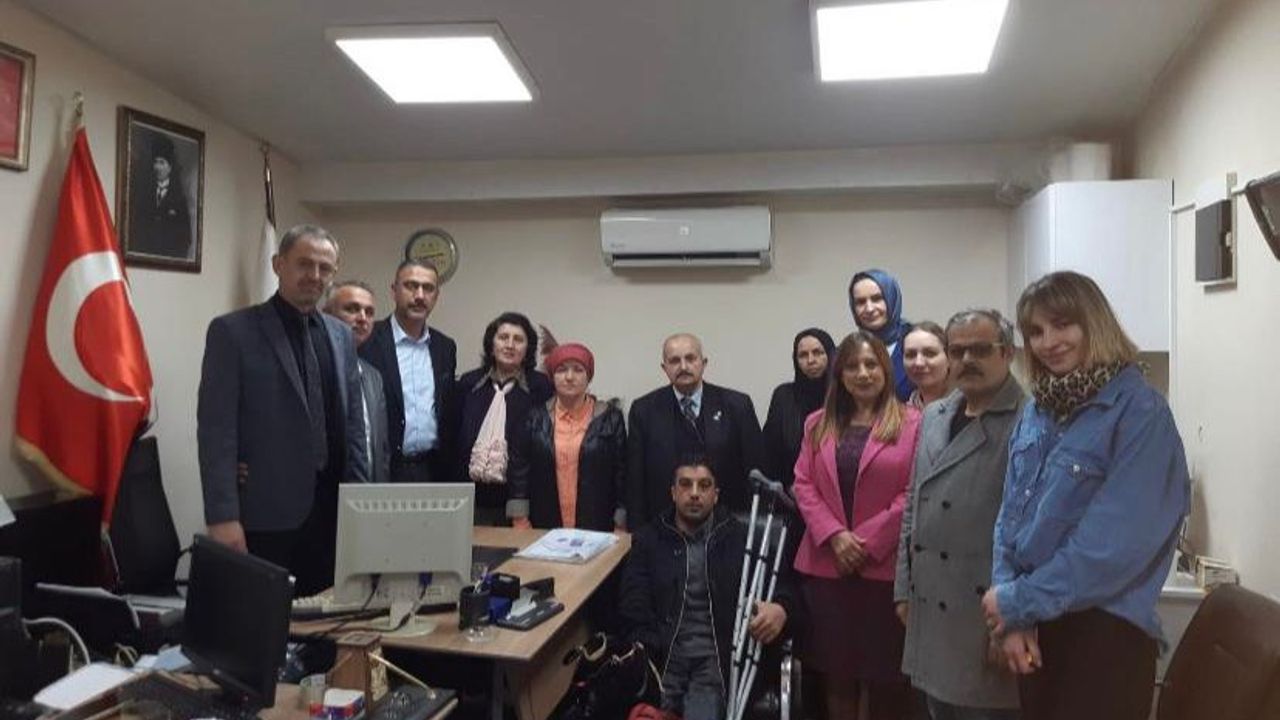 Fiskobirlik Başkanı Bayraktar'dan Engelliler Birlik Federasyonu'na ziyaret