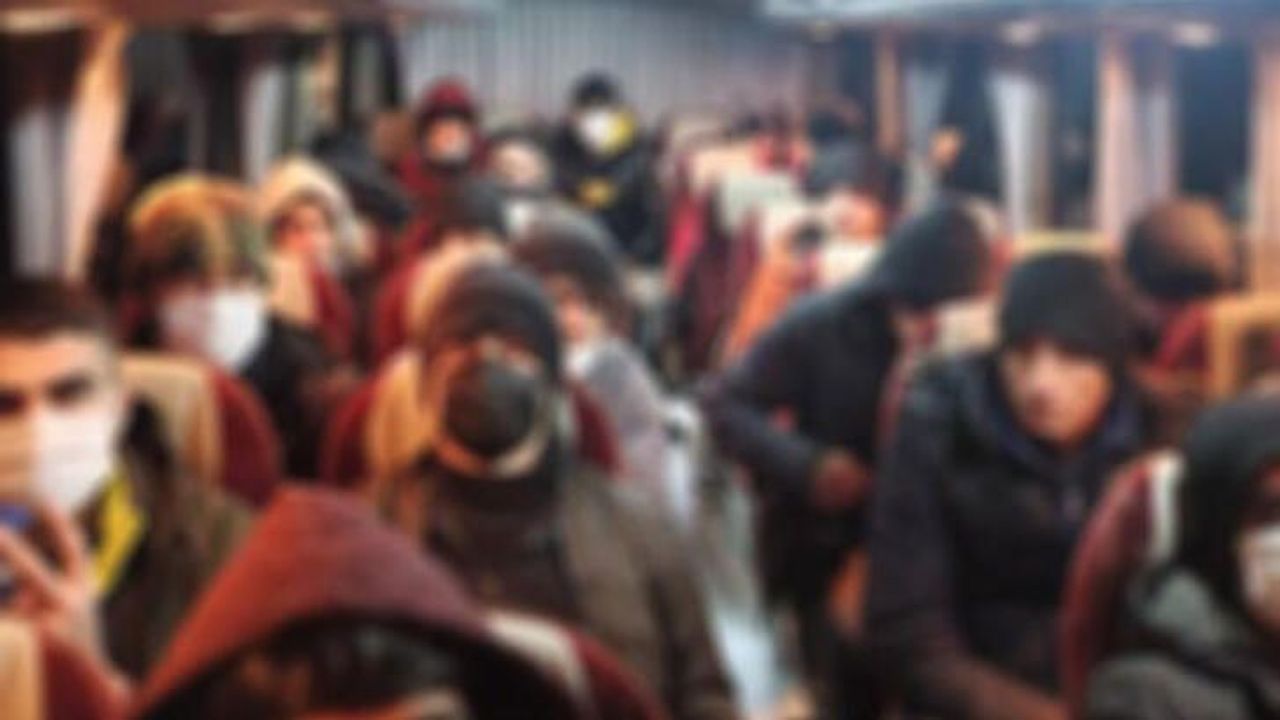Kocaeli'de 94 düzensiz göçmen sınır dışı edildi