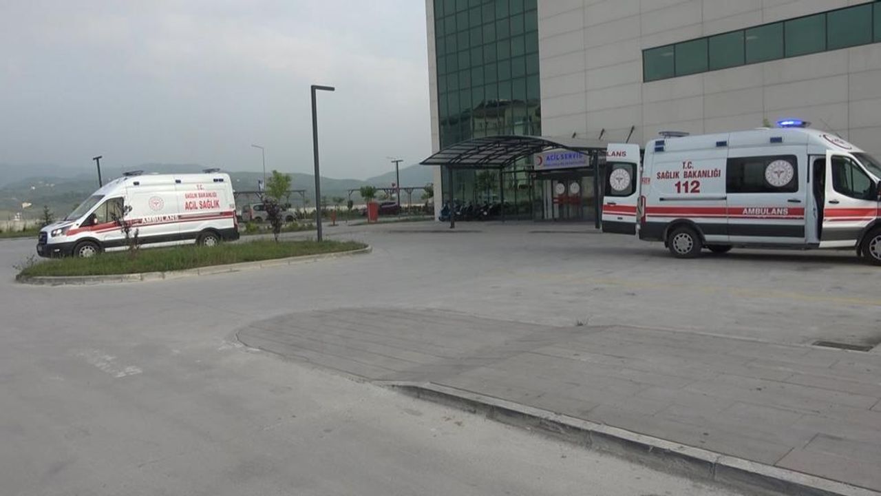 Yalova'da 50 tersane işçisi gıda zehirlenmesi şüphesiyle hastaneye kaldırıldı