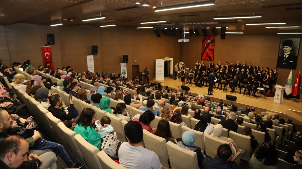 Türk Sanat Müziği konseri yoğun ilgi gördü