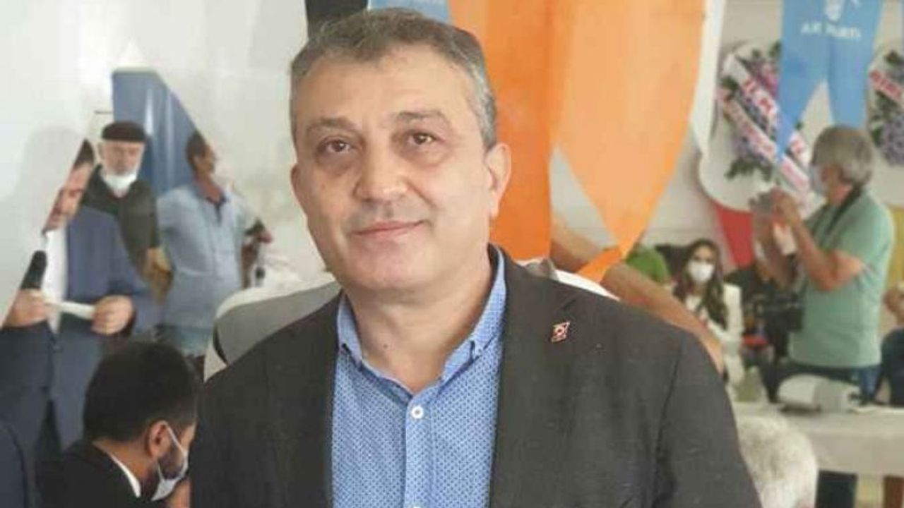 AK Parti Kocaali İlçe Başkanı istifa etti