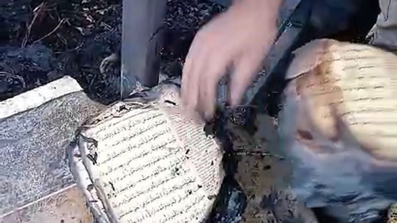 3 konteyner küle dönerken Kur'an-ı Kerim'in sayfaları yanmadı