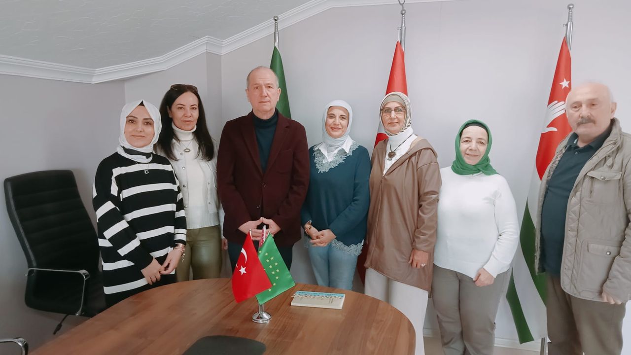 Türkiye Yazarlar Birliği Sakarya Şubesi Adalı Kadın Yazarlar yönetimi ziyaretlerine devam ediyor