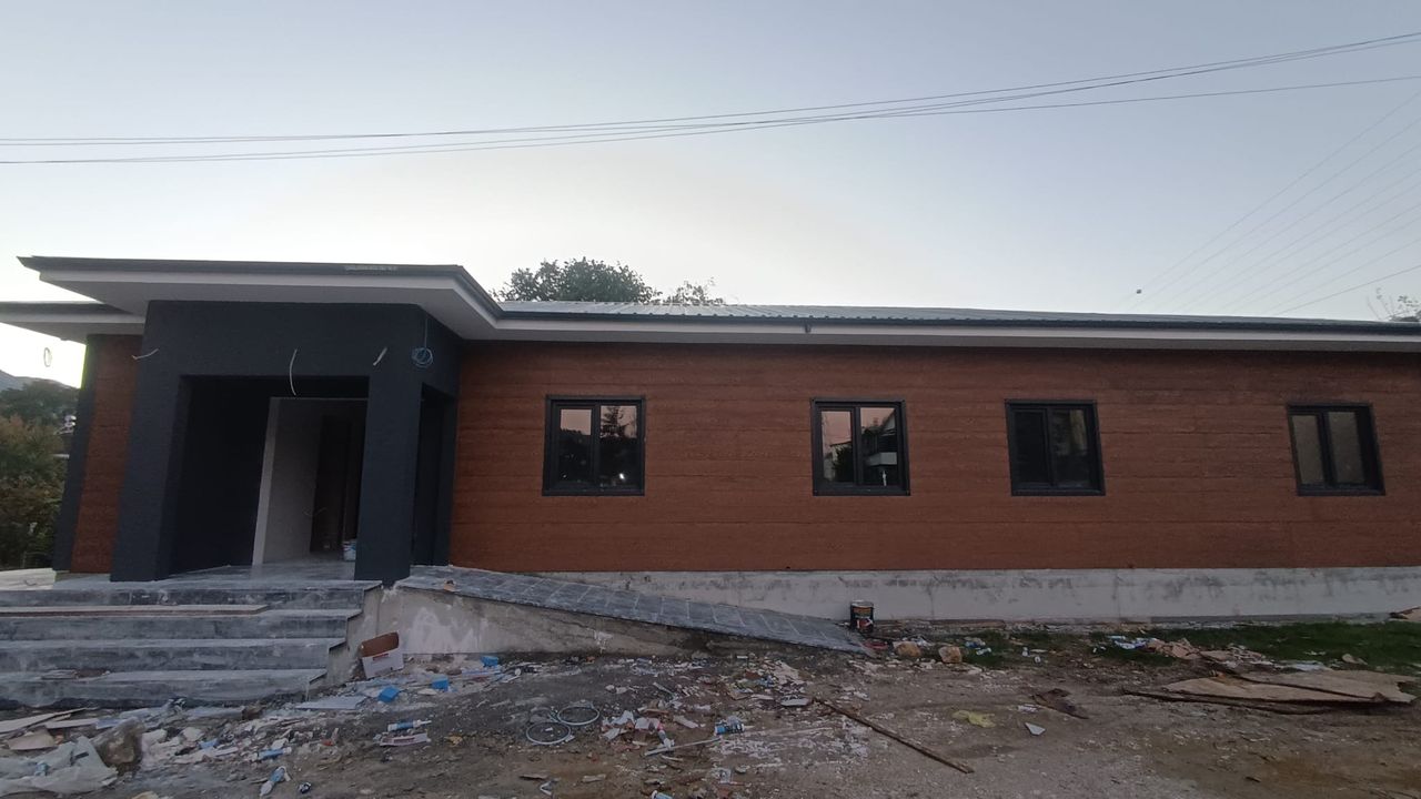 Akyazı'da Aile Sağlık Merkezi binası yükseliyor