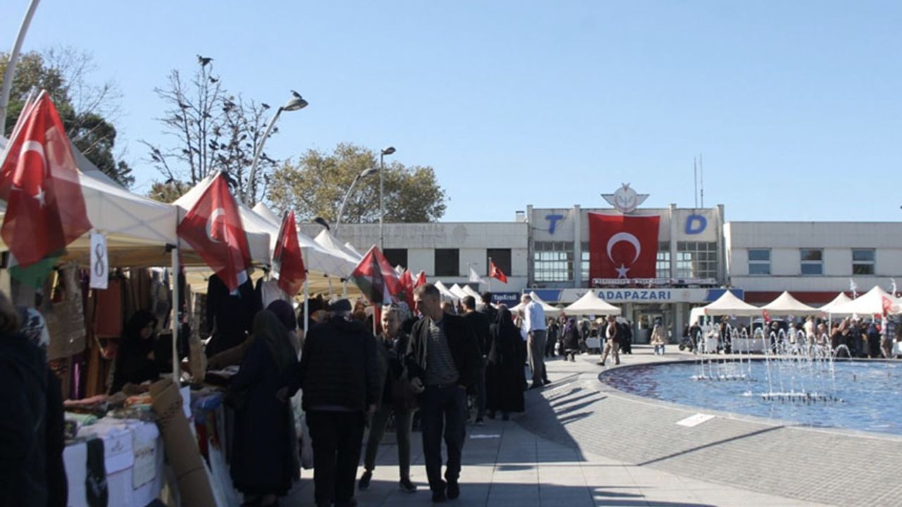 Gar Meydanı'nda Gazze'ye destek kermesi