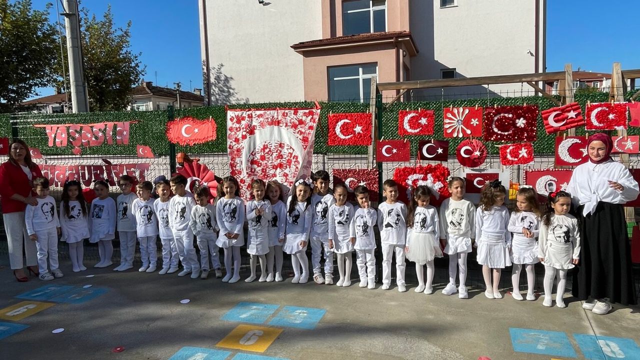 Zinnet Dilmen Anaokulu’nda Cumhuriyet coşkusu