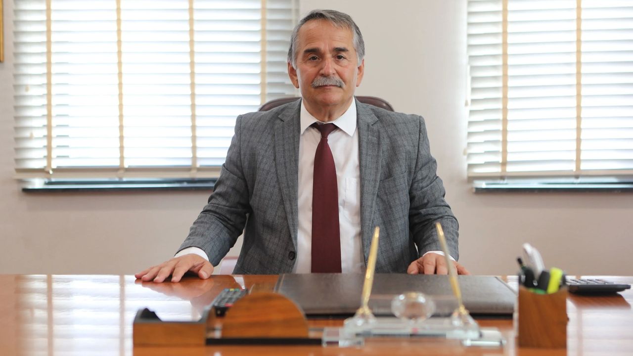 Başkan Karakullukçu’dan 29 Ekim Cumhuriyet Bayramı mesajı