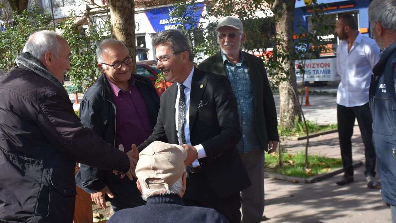 Başkan Dinç, Erenler'in her noktasında vatandaşlarla buluşuyor
