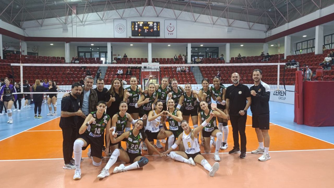 Sakarya Voleybol namağlup ilerliyor: Hedef 6’da 6!