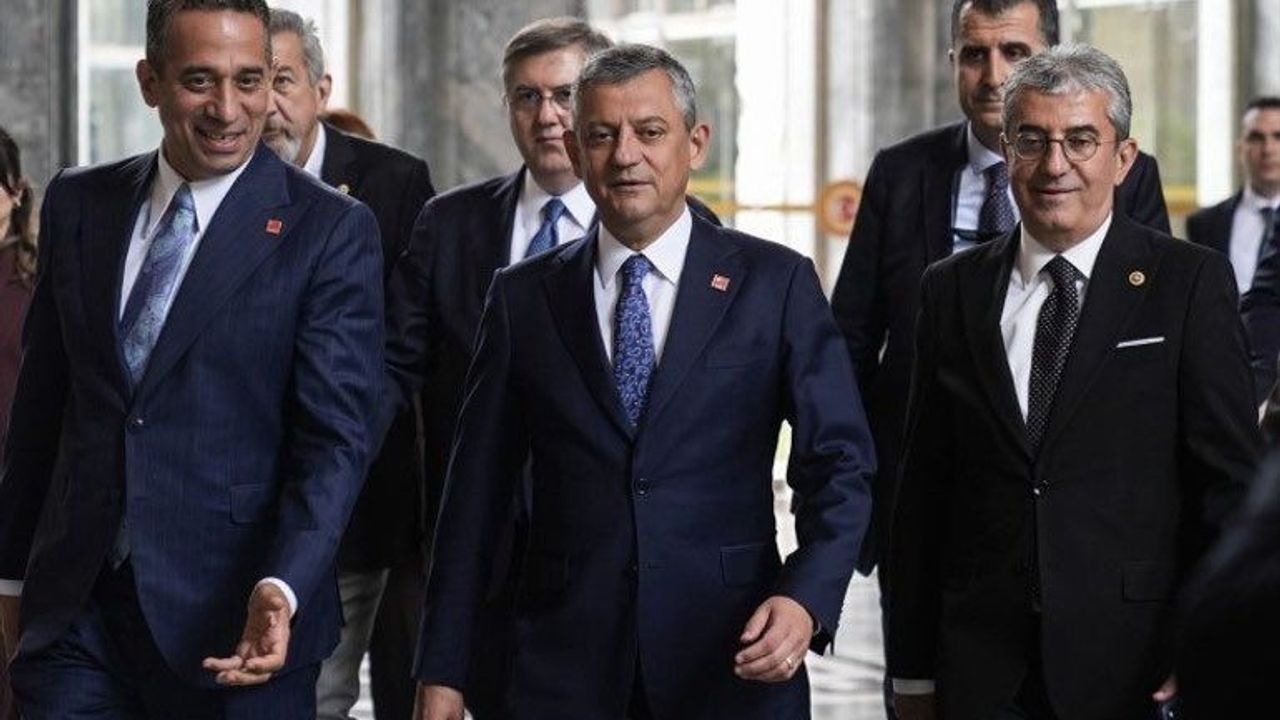 Özgür Özel'in ekibinden kurultay hamlesi! Topluca 