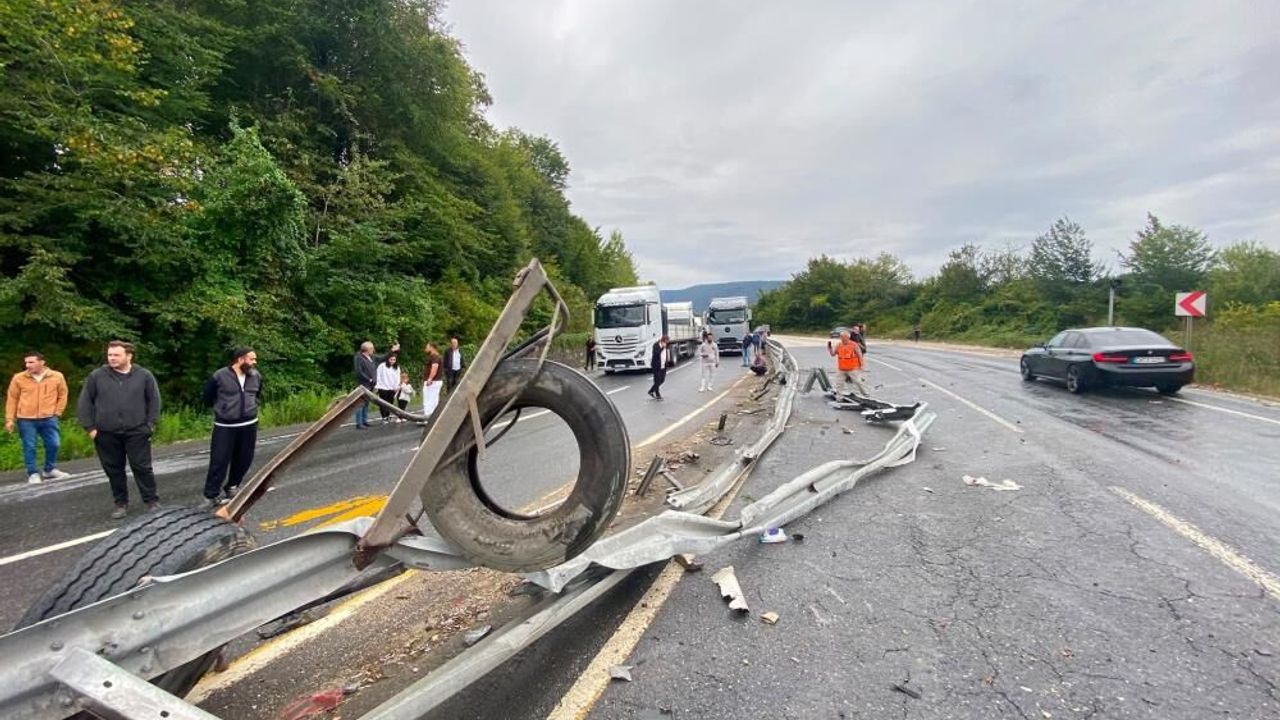 Düzce’de makasyalan tır trafiği felç etti