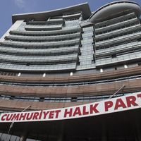 SİYASET