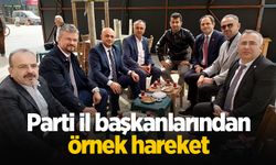 Parti il başkanlarından örnek hareket