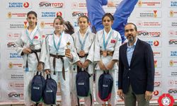 Müdür Savaşçı: Türkiye şampiyonu öğrencimizle gurur duyduk