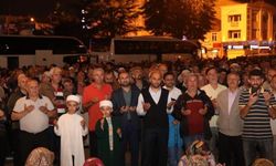 Komşuda hacı adayları kutsal topraklara uğurlandı