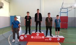 Karasu'da masa tenisi heyecanı