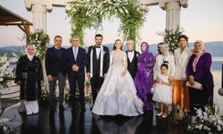 Koç ve Özer ailesinin mutlu günü