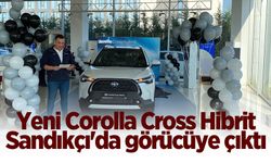 Yeni Corolla Cross Hibrit Sandıkçı'da görücüye çıktı