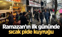 Sakarya'da Ramazan’ın ilk gününde sıcak pide kuyruğu