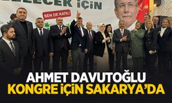 Ahmet Davutoğlu, partisinin kongresi için Sakarya'da
