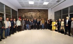 Sakarya Samsunlular Derneği, Başkan Osman Çelik'i ziyaret etti
