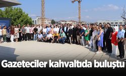 Gazeteciler kahvaltıda buluştu