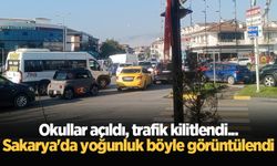 Okullar açıldı, trafik kilitlendi... Sakarya'da yoğunluk böyle görüntülendi