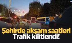 Sakarya'da şehir içi trafik kilitlendi