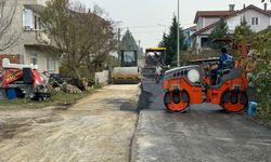 Serdivan’da yollar modern ve güvenli hale geliyor