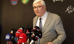 Çetin: "Basın demokrasinin vazgeçilmezidir"