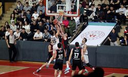 Play-Off serisinde durum eşitlendi; son mücadele 24 Mart’ta Uşak’ta