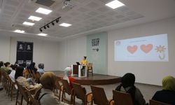 Serdivan’da aile içi iletişim seminerine yoğun ilgi