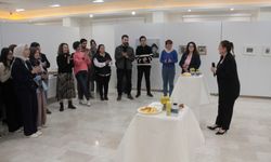 Sakarya Üniversitesinde “Uzak Yakınlar, Zamanın İzi” sergisi düzenlendi