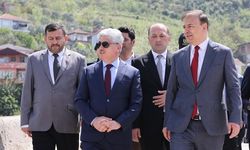 Vali Rahmi Doğan Geyve ziyaretine Alifuatpaşa Mahallesi’nden başladı