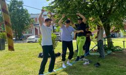 Slackline etkinliği ile dengeyi buldular