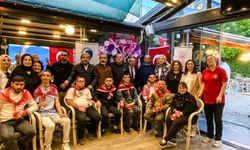 Özel gereksinimli gençlere asker kınası yakıldı