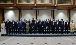 İşçilerle bir araya geldi! Cumhurbaşkanı Erdoğan'dan 1 Mayıs mesajı