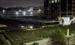 Belediye otobüsünü çalmaya çalıştılar