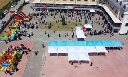 Akyazı'da 4-6 yaş Kur'an Kursu öğrencilerine şenlik gibi mezuniyet