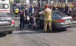Cezaevindeki oğullarını ziyaretten dönerken silahlı saldırıda öldürüldüler; 3 ölü