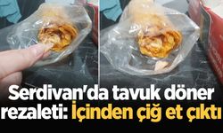 Serdivan'da tavuk döner rezaleti: İçinden çiğ et çıktı